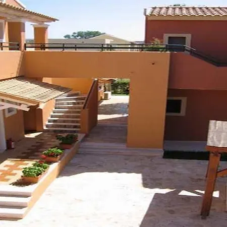 Summertime Hotell 2*